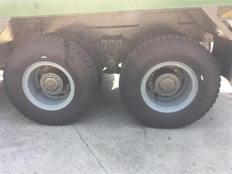 XE TẢI HOWO 3 CHÂN 290 HP THÙNG VUÔNG